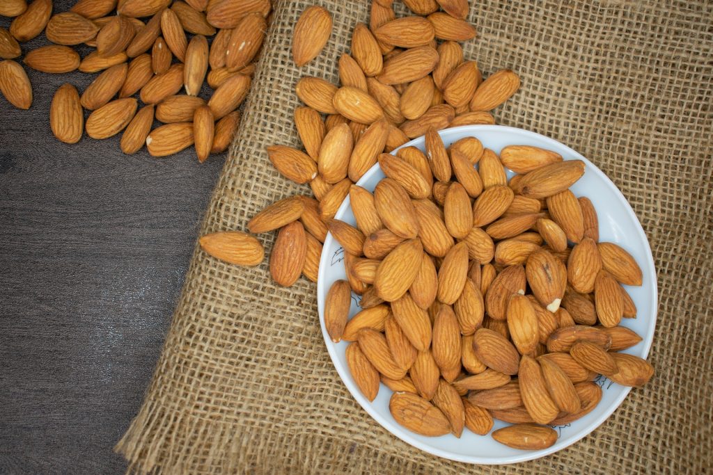 5 Manfaat Kacang Almond untuk Menjaga Kesehatan dan kesejahteraan